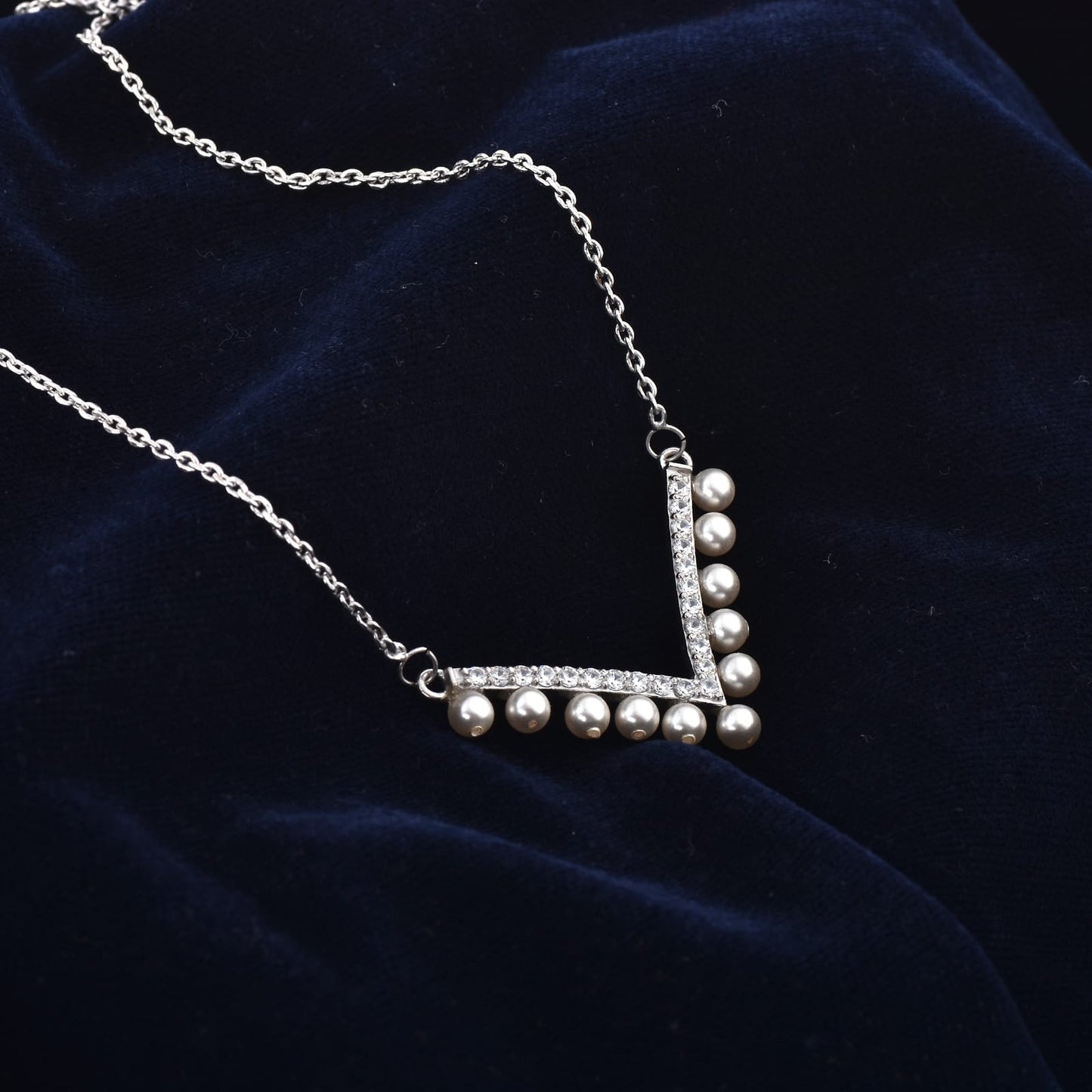 MoonLight Glow Zircon and Pearl Necklace