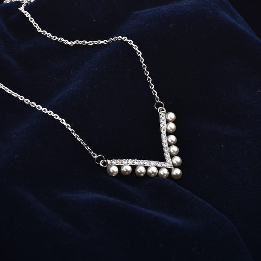 MoonLight Glow Zircon and Pearl Necklace