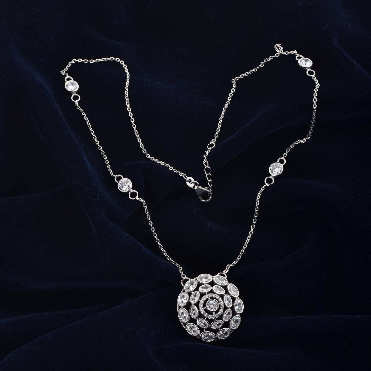 Silver Heartline Neckless