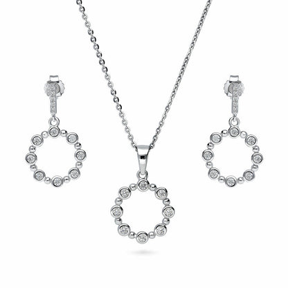 "Glimmering Elegance: 925 Silver Moissanite Necklace Set"