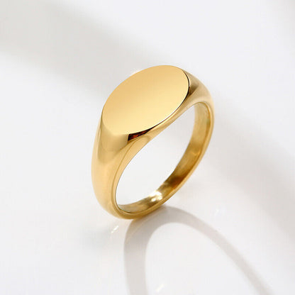 "Elegant Curves: Gracefully Unique Ring with Alluring Design"