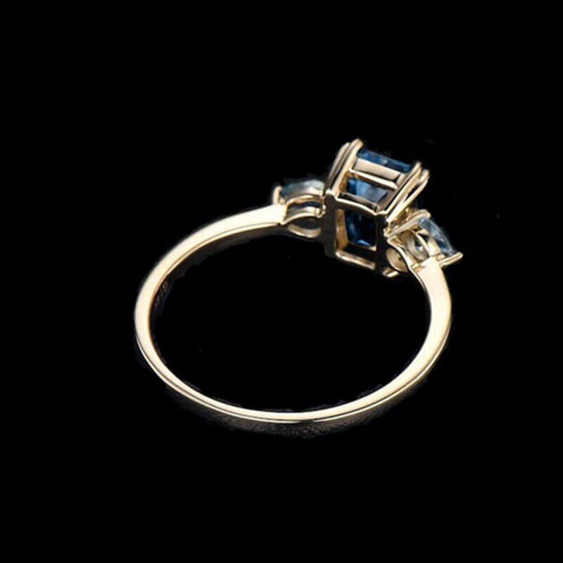 "Sapphire Sparkle: A Dazzling Blue Topaz Ring"